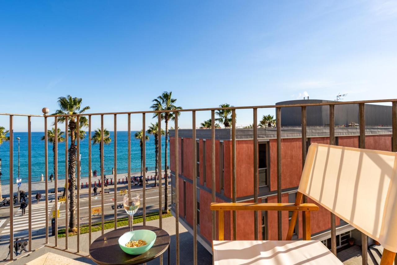 Kronos On The Beach Suite 3 Барселона Экстерьер фото